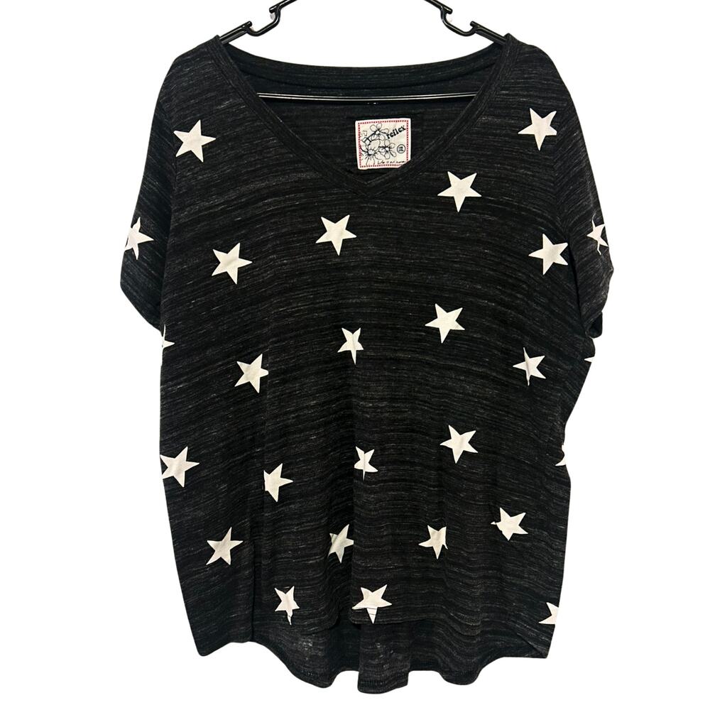 Reflex Star Print V-Neck Tee 1X | Charcoal Gray Grunge Americana Plus Size